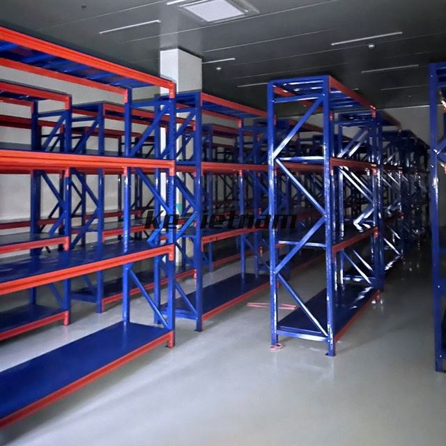 Kệ Việt Nam Thi Công 42 Kệ Sắt Trung Tải Dài 150cm Tại Khu Công Nghệ Cao Láng – Hòa Lạc Ngày 23/07/2025